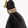 Große Hobo-Tasche mit Armband aus genarbtem Leder Große Hobo-Tasche mit Armband aus genarbtem Leder