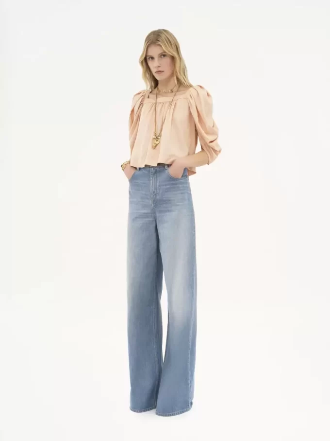 High-Rise-Jeans mit weitem Bein aus Denim High-Rise-Jeans mit weitem Bein aus Denim