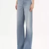High-Rise-Jeans mit weitem Bein aus Denim High-Rise-Jeans mit weitem Bein aus Denim