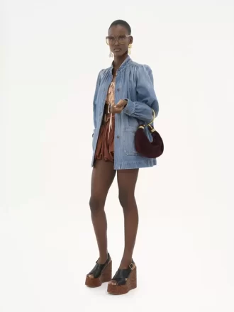 Hochgeschlossene, geraffte Jacke aus Denim