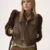 Hochgeschlossene Kurzjacke aus Leder Hochgeschlossene Kurzjacke aus Leder