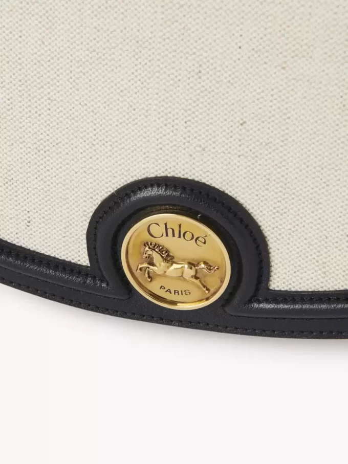 Horse Medal Satteltasche aus Canvas und genarbtem Leder Horse Medal Satteltasche aus Canvas und genarbtem Leder