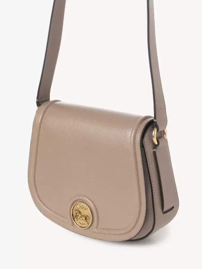 Horse Medal Satteltasche aus genarbtem Leder Horse Medal Satteltasche aus genarbtem Leder