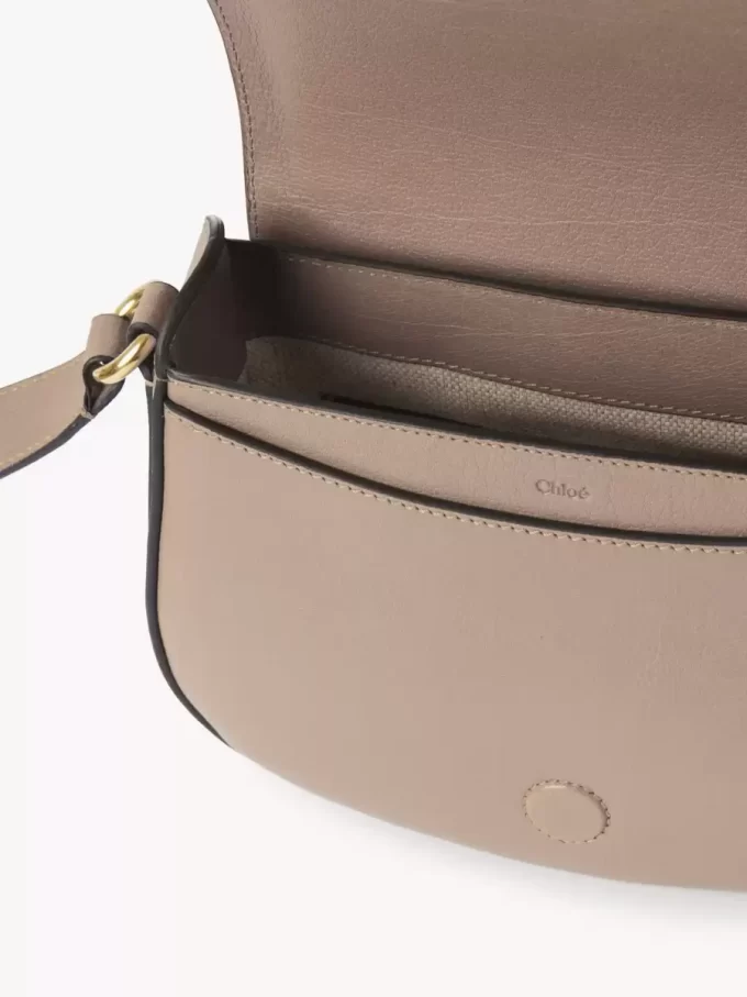 Horse Medal Satteltasche aus genarbtem Leder Horse Medal Satteltasche aus genarbtem Leder