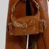 Kameratasche aus glänzendem Leder