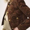Kastig geschnittene Jacke ohne Kragen aus Gobelin-Jacquard Kastig geschnittene Jacke ohne Kragen aus Gobelin-Jacquard