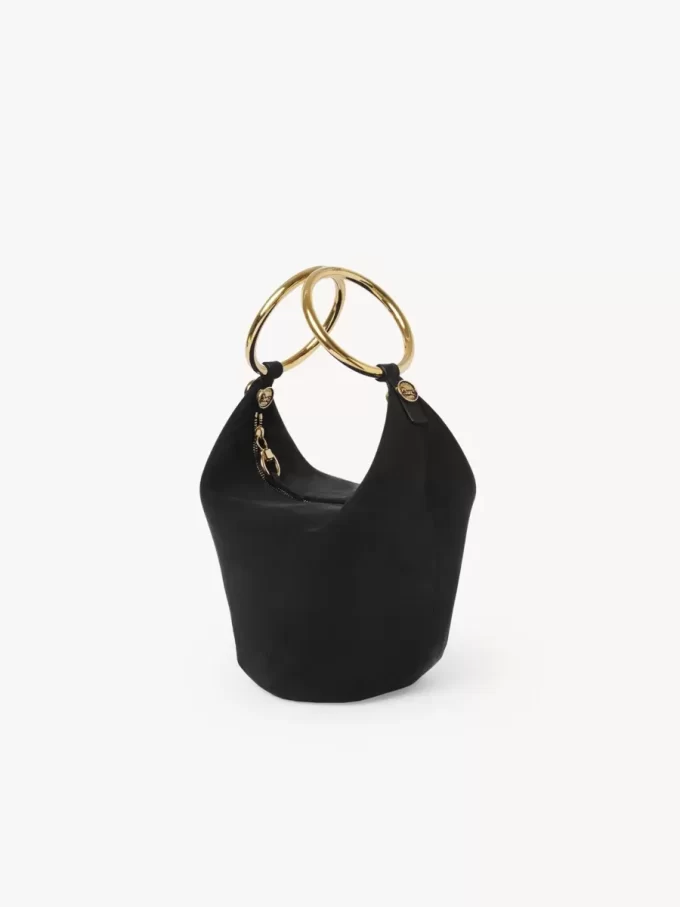 Kleine Armband-Handtasche aus Wildleder Kleine Armband-Handtasche aus Wildleder