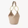 Kleine Bracelet-Handtasche aus genarbtem Leder Kleine Bracelet-Handtasche aus genarbtem Leder