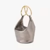 Kleine Bracelet-Handtasche aus metallisiertem Leder Kleine Bracelet-Handtasche aus metallisiertem Leder