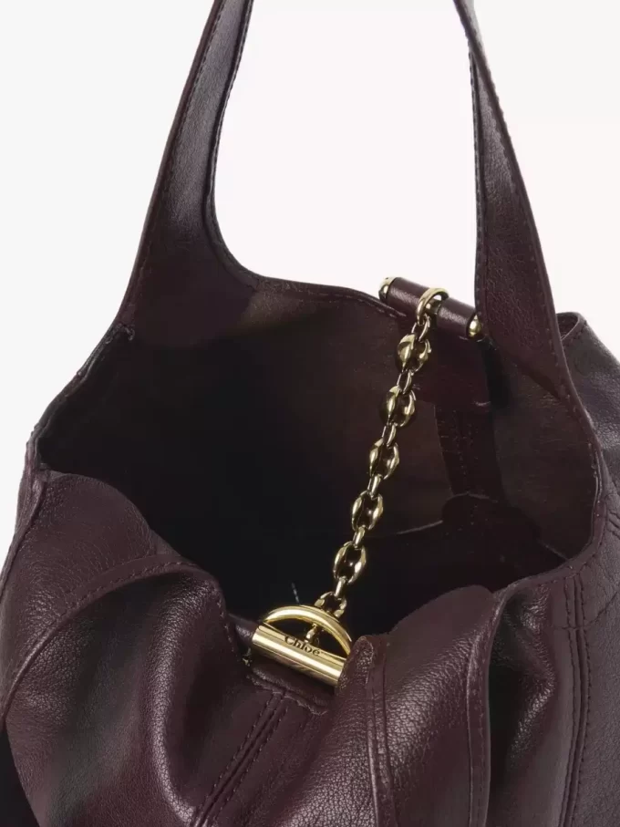 Kleine Chloé Balloon Tasche aus genarbtem Leder Kleine Chloé Balloon Tasche aus genarbtem Leder