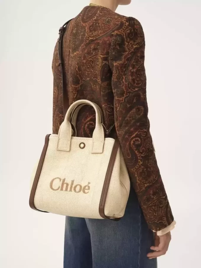 Kleine Chloé Carry-Einkaufstasche aus Fasern mit Basteffekt Kleine Chloé Carry-Einkaufstasche aus Fasern mit Basteffekt