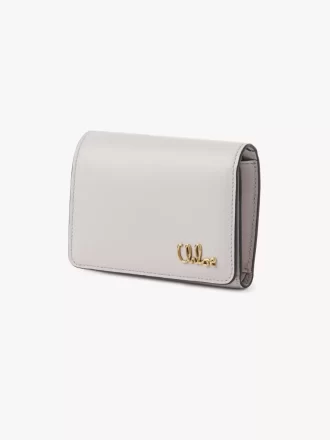 Kleine Chloé Iconic Trifold mit Münzfach aus genarbtem Leder