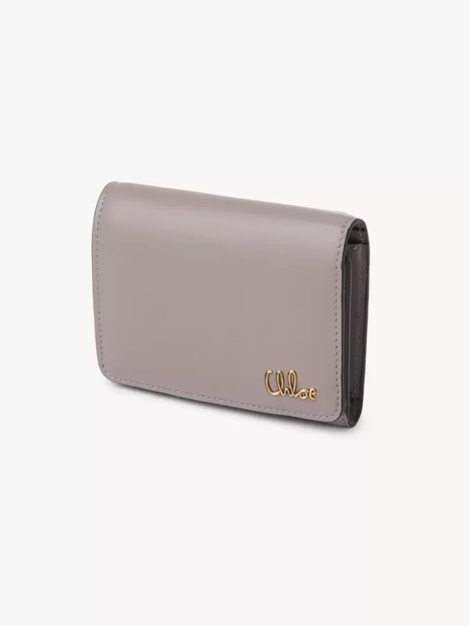 Kleine Chloé Iconic Trifold mit Münzfach aus glänzendem Leder