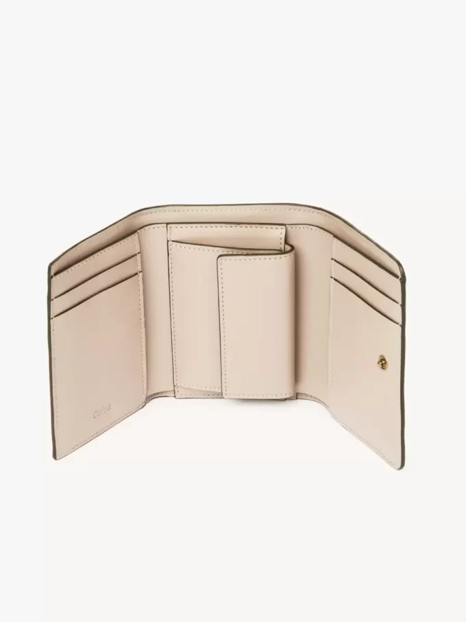 Kleine Chloé Iconic Trifold mit Münzfach aus glänzendem Leder