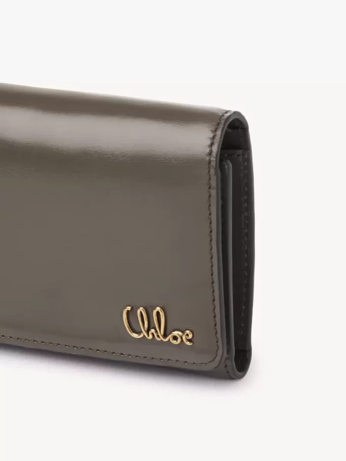 Kleine Chloé Iconic Trifold mit Münzfach aus glänzendem Leder