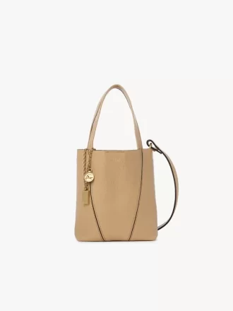 Kleine Chloé Spin Tote Bag aus genarbtem Leder