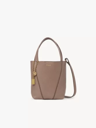 Kleine Chloé Spin Tote Bag aus genarbtem Leder