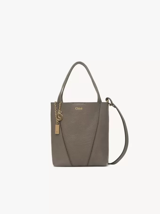 Kleine Chloé Spin Tote Bag aus genarbtem Leder