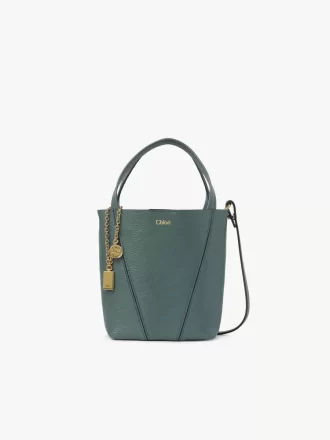 Kleine Chloé Spin Tote Bag aus genarbtem Leder