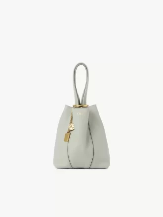 Kleine Chloé Spin Tote Bag aus genarbtem Leder Kleine Chloé Spin Tote Bag aus genarbtem Leder
