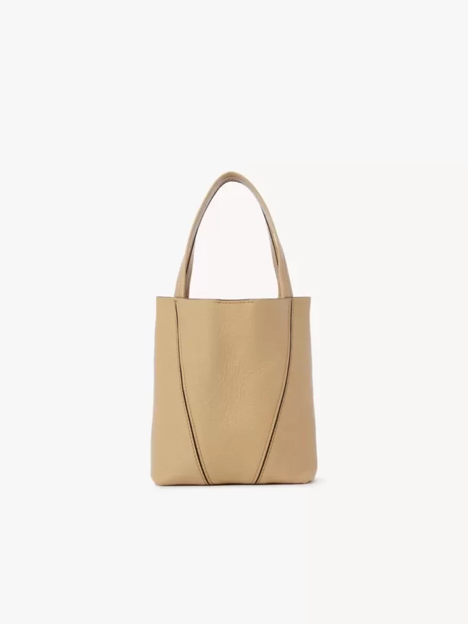 Kleine Chloé Spin Tote Bag aus genarbtem Leder Kleine Chloé Spin Tote Bag aus genarbtem Leder