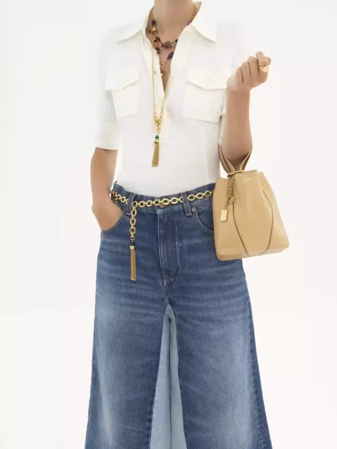 Kleine Chloé Spin Tote Bag aus genarbtem Leder Kleine Chloé Spin Tote Bag aus genarbtem Leder