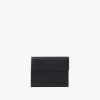 Kleine dreifach faltbare Chloé Charms-Brieftasche aus genarbtem Leder Kleine dreifach faltbare Chloé Charms-Brieftasche aus genarbtem Leder