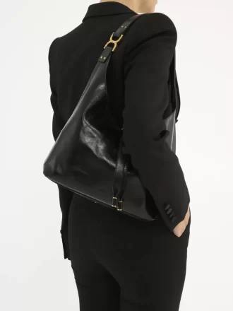 kleine hobo tasche marcie aus glnzendem leder 2 330x440 - Kleine Hobo-Tasche Marcie aus gl&auml;nzendem Leder