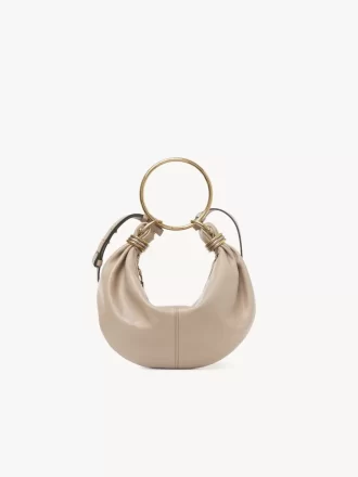 Kleine Hobo-Tasche mit Armband aus genarbtem Leder