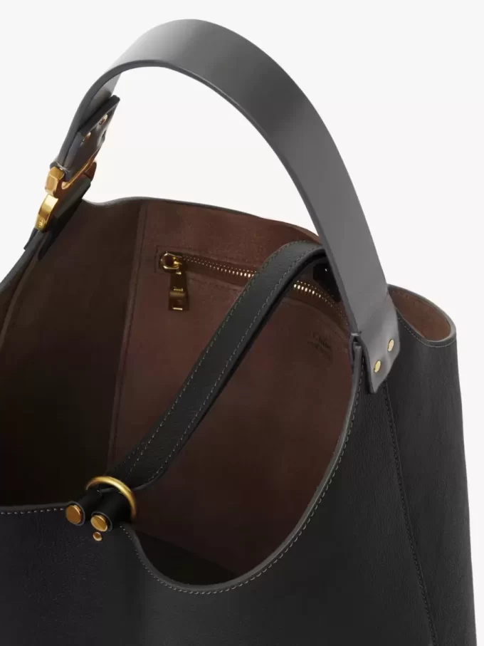 Kleine Marcie Hobo-Tasche aus genarbtem Leder
