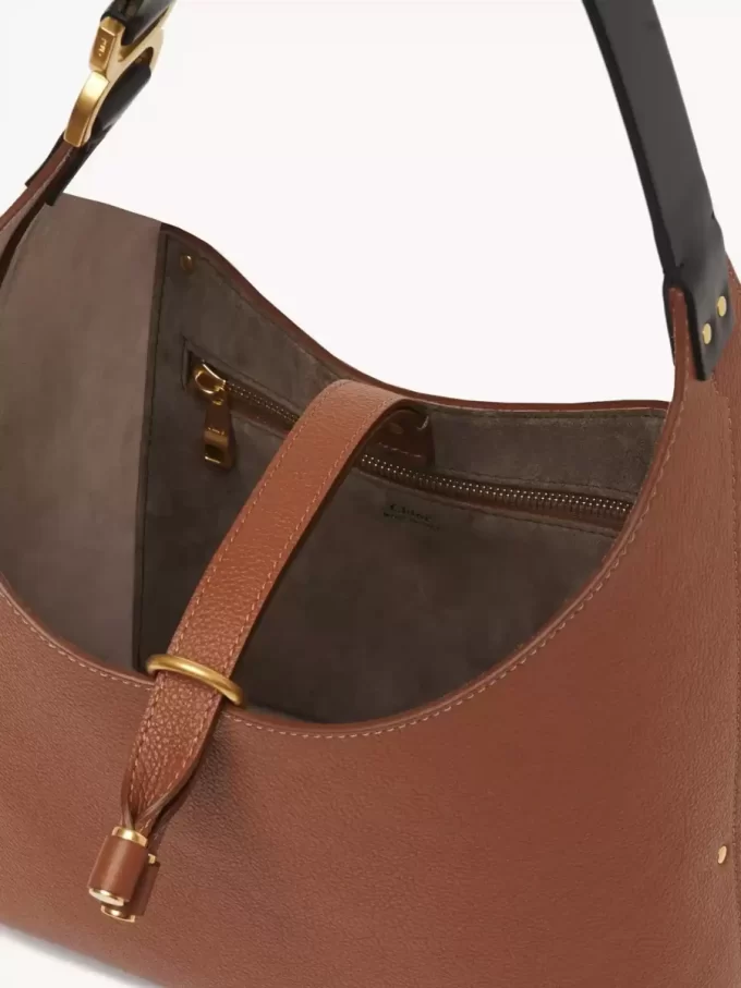Kleine Marcie Hobo-Tasche aus genarbtem Leder