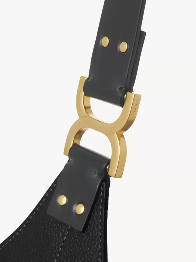 Kleine Marcie Hobo-Tasche aus genarbtem Leder