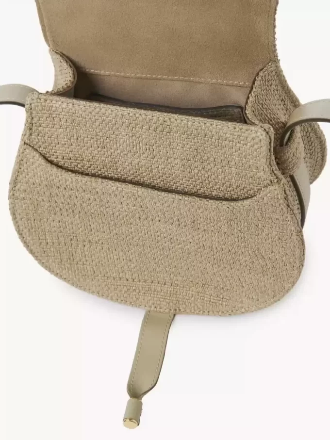 Kleine Marcie-Satteltasche aus Bastfasern