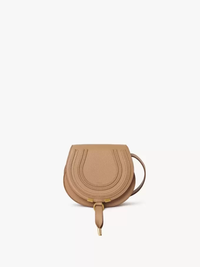 Kleine Marcie Satteltasche aus genarbtem Leder