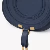 Kleine Marcie Satteltasche aus genarbtem Leder Kleine Marcie Satteltasche aus genarbtem Leder