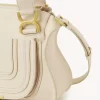 Kleine Marcie-Tasche aus genarbtem Leder Kleine Marcie-Tasche aus genarbtem Leder