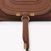 Kleine Marcie-Tasche aus genarbtem Leder Kleine Marcie-Tasche aus genarbtem Leder