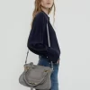 Kleine Marcie-Tasche aus genarbtem Leder Kleine Marcie-Tasche aus genarbtem Leder