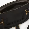 Kleine Marcie-Tasche aus genarbtem Leder Kleine Marcie-Tasche aus genarbtem Leder