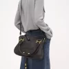 Kleine Marcie-Tasche aus genarbtem Leder Kleine Marcie-Tasche aus genarbtem Leder