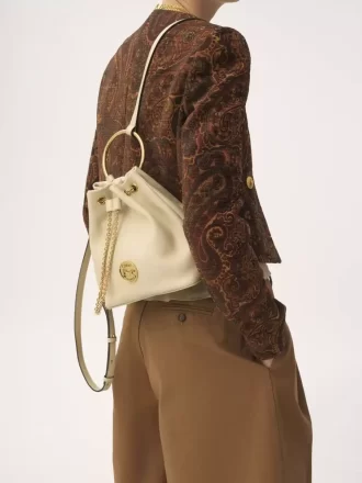 Kleiner Armband-Rucksack aus genarbtem Leder