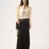 Kurze, taillierte Jacke aus Duchesse-Satin und Spitze Kurze, taillierte Jacke aus Duchesse-Satin und Spitze
