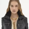 Kurzer Blouson aus Leder Kurzer Blouson aus Leder