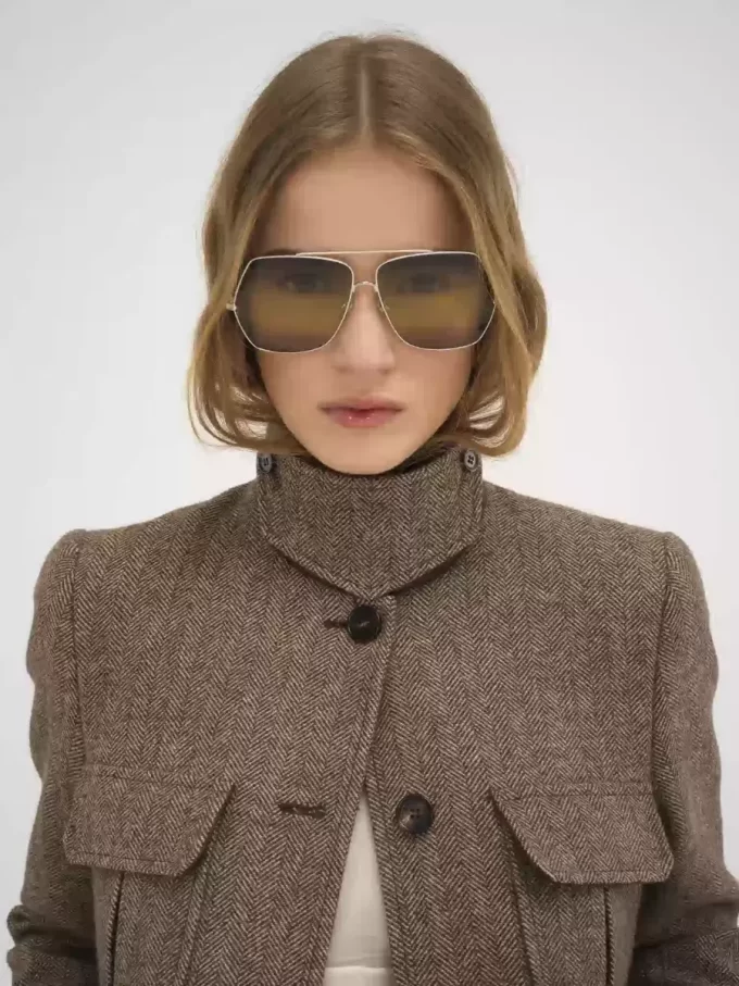 Lange Offiziersjacke aus Wolle mit Fischgrätmuster Lange Offiziersjacke aus Wolle mit Fischgrätmuster