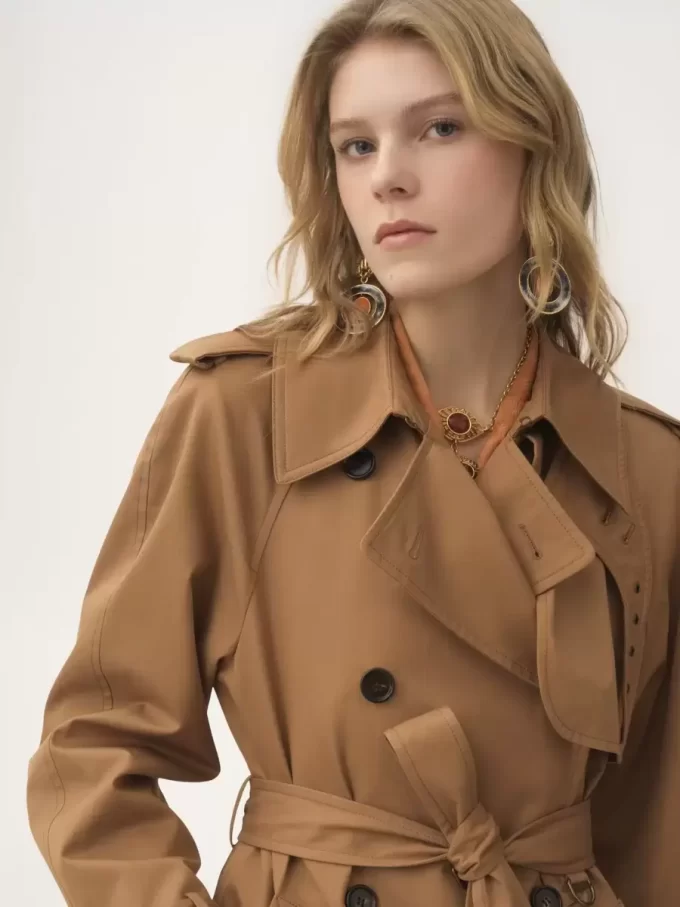 Langer Trenchcoat aus Baumwollgabardine Langer Trenchcoat aus Baumwollgabardine