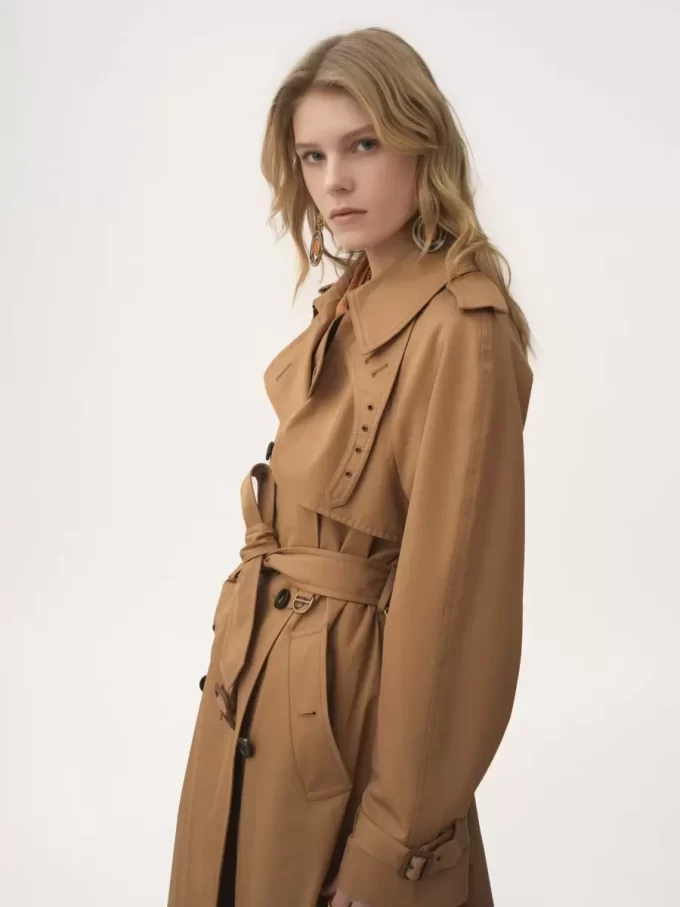 Langer Trenchcoat aus Baumwollgabardine Langer Trenchcoat aus Baumwollgabardine