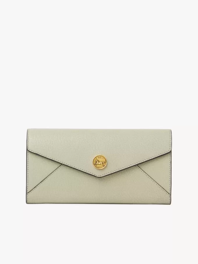 Langes Envelope-Portemonnaie mit Klappe aus genarbtem Leder Langes Envelope-Portemonnaie mit Klappe aus genarbtem Leder