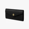 Langes Envelope-Portemonnaie mit Klappe aus genarbtem Leder Langes Envelope-Portemonnaie mit Klappe aus genarbtem Leder
