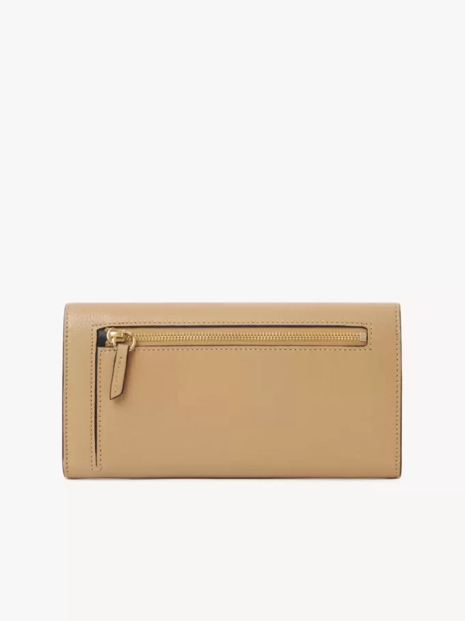 Langes Envelope-Portemonnaie mit Klappe aus genarbtem Leder Langes Envelope-Portemonnaie mit Klappe aus genarbtem Leder