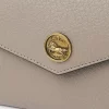 Langes Envelope-Portemonnaie mit Klappe aus genarbtem Leder Langes Envelope-Portemonnaie mit Klappe aus genarbtem Leder